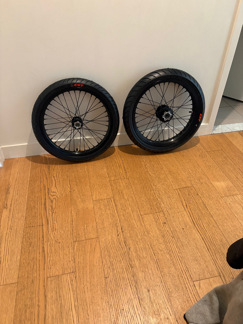 CST surron supermotos